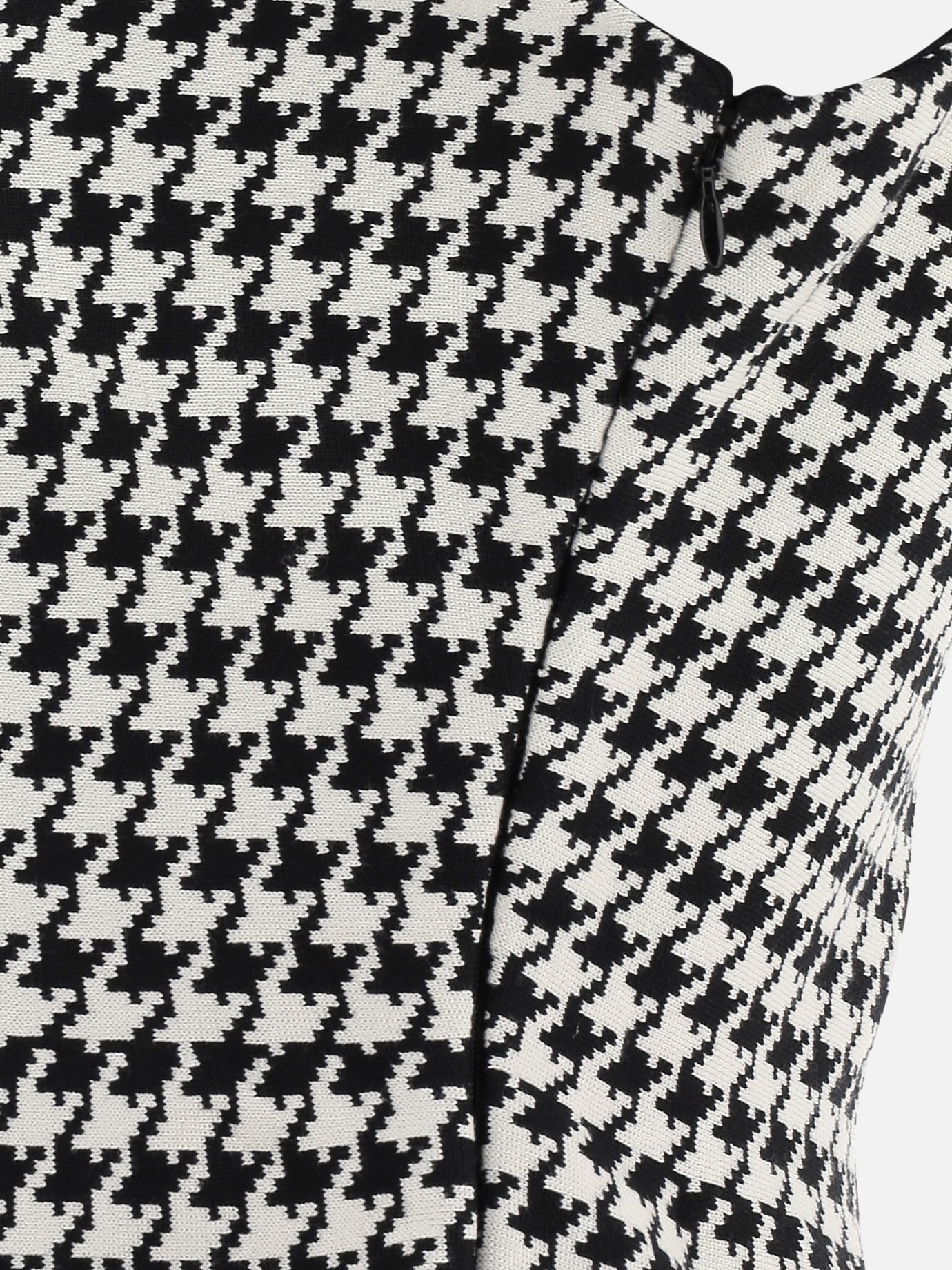 Flared houndstooth dress by Dior