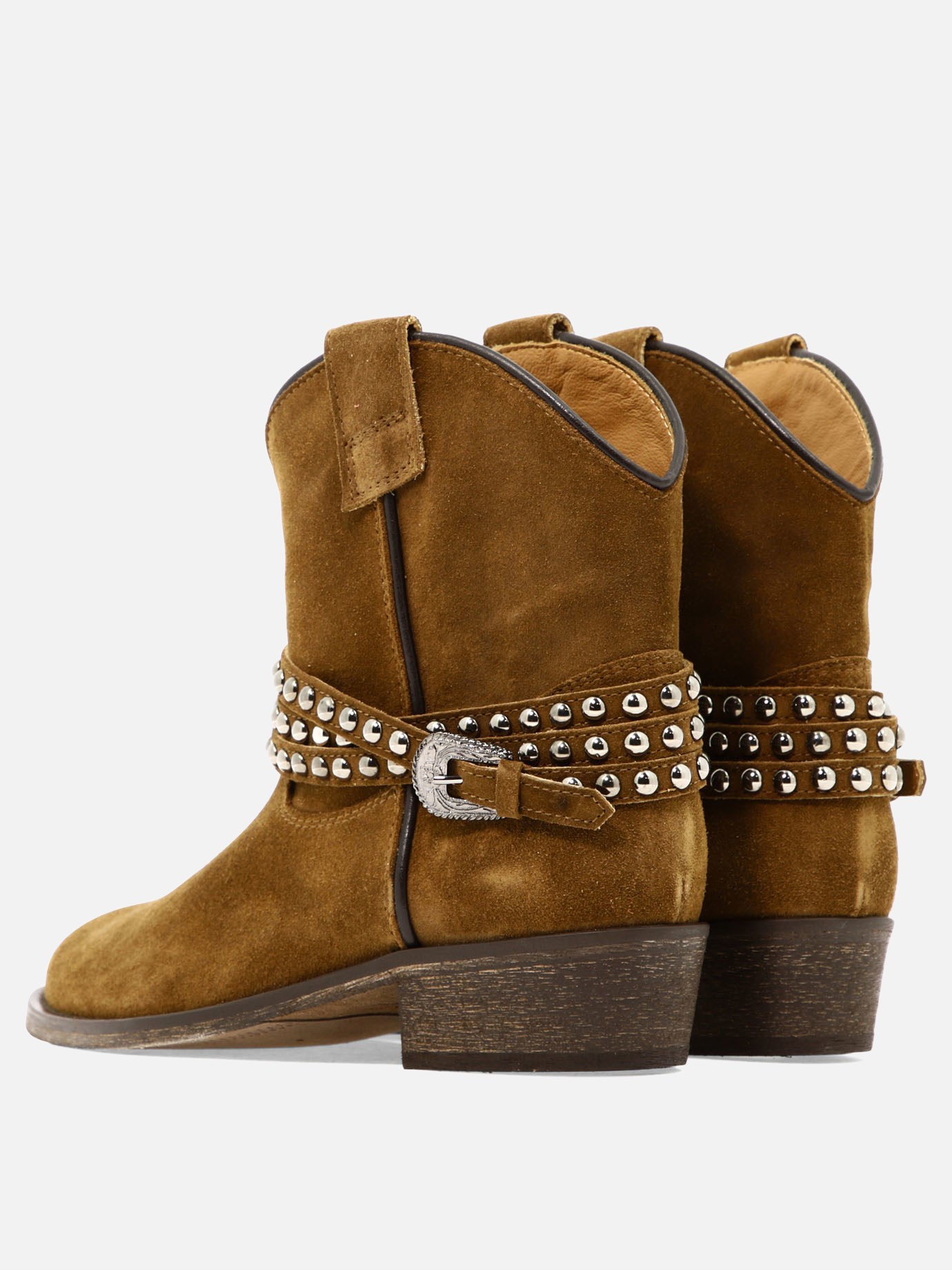 Studded boots by Via Roma 15