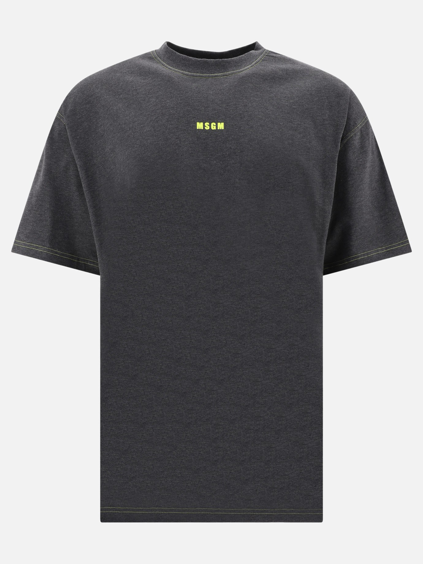T-shirt with contrasting stiching
