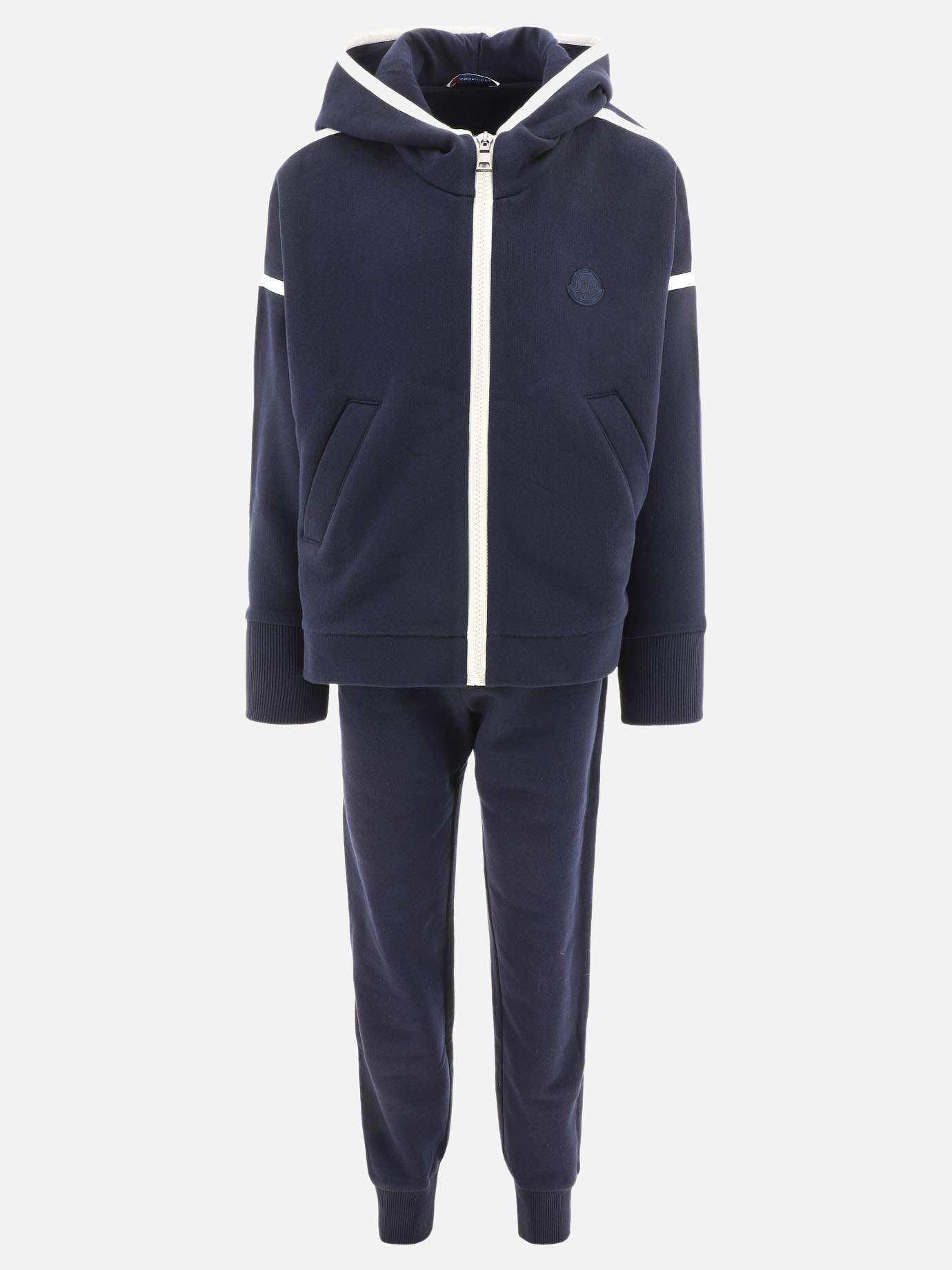 Tracksuit with contrasting details